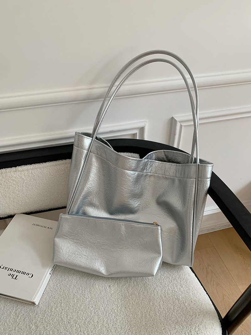 กระเป๋าโท้ทขนาดใหญ่สไตล์ลำลองส - Luxury Bags Made บทวิจารณ์และราคา