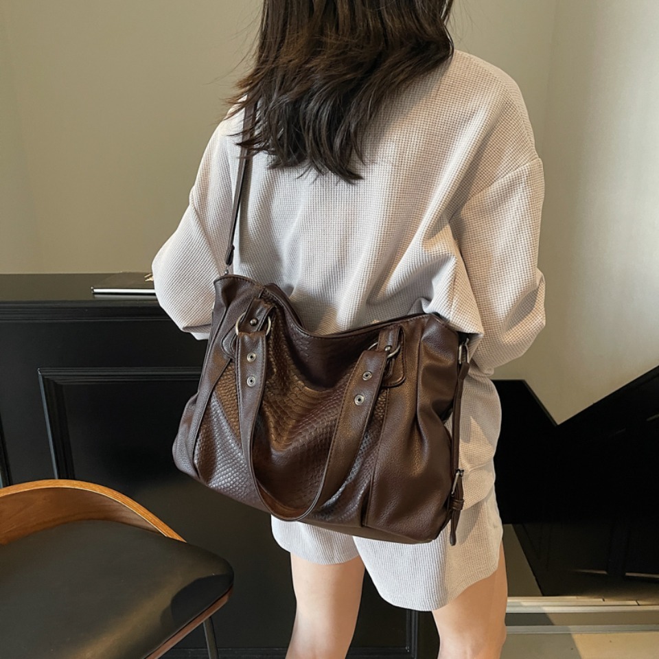 จระเข้ขนาดใหญ่ความจุกระเป๋าสะพ - Luxury Bags For Travel บทวิจารณ์และราคา