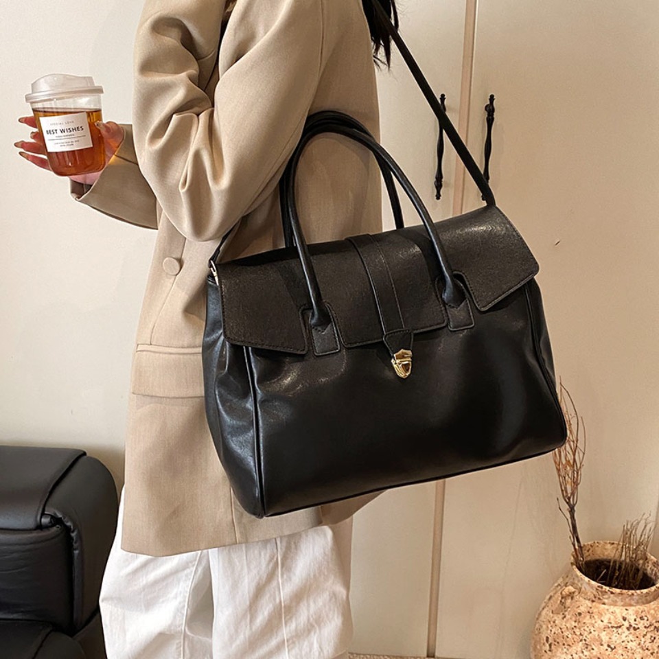 กระเป๋าถือสะพายไหล่ผู้หญิงทรงบ - Luxury Bags Made บทวิจารณ์และราคา