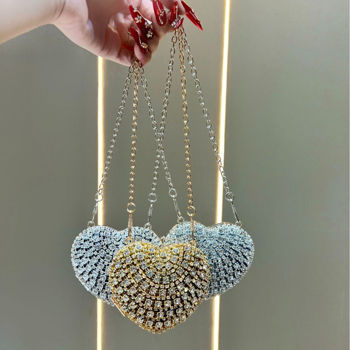 กระเป๋าคลัทช์คริสตัลหรูหราประด - Mini Bag Evening Clutch บทวิจารณ์และราคา